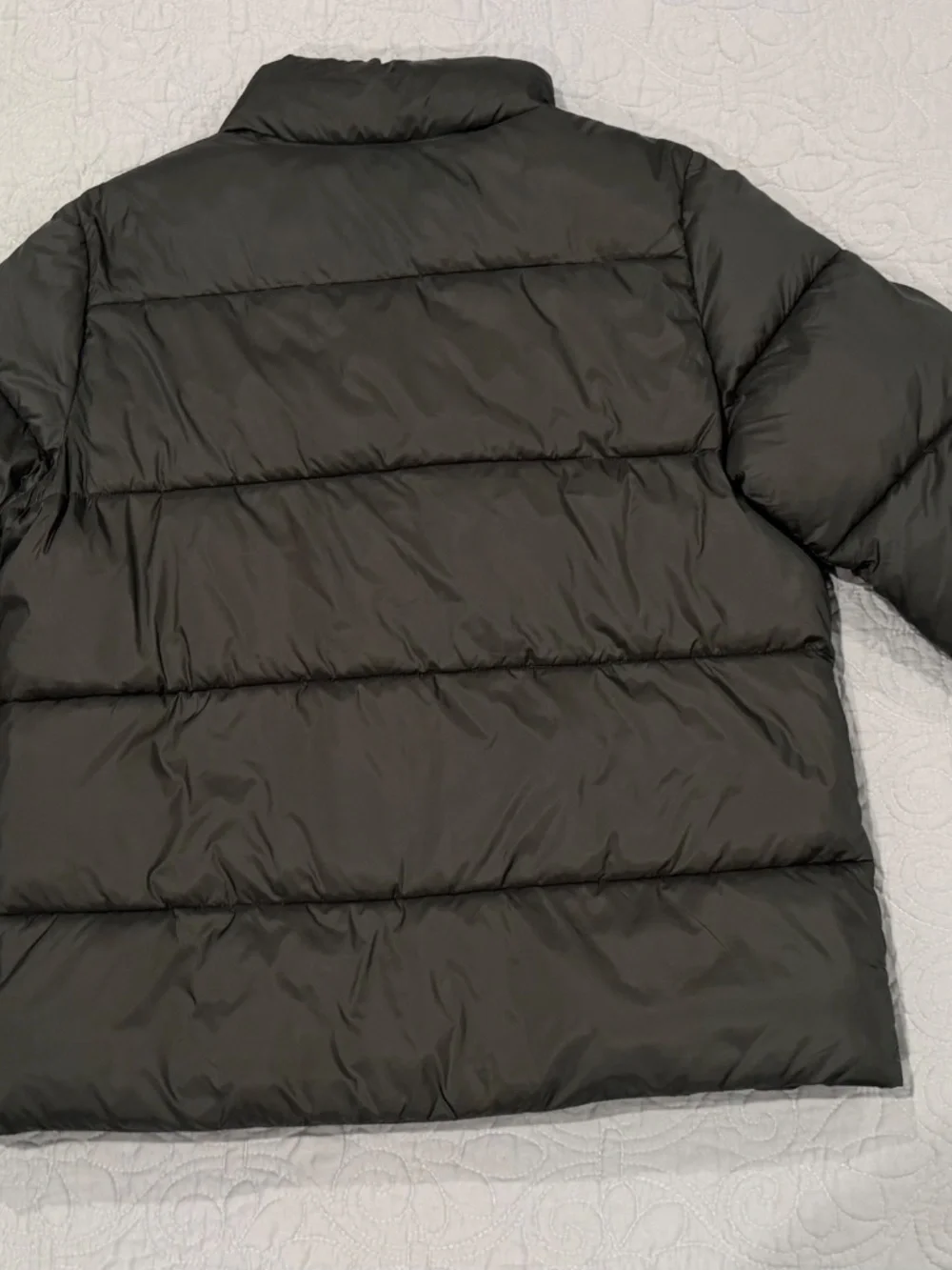 NEW WITH TAGS HEATKEEP DARKEST SPRUCE GREEN PUFFER COAT SIZE MEDIUM PACKABLE